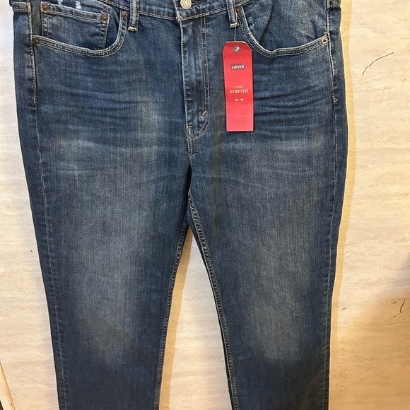 New With Tags Levi's
514 Straight Fit 2-Way Stretch Jeans - Picture 1 of 7
